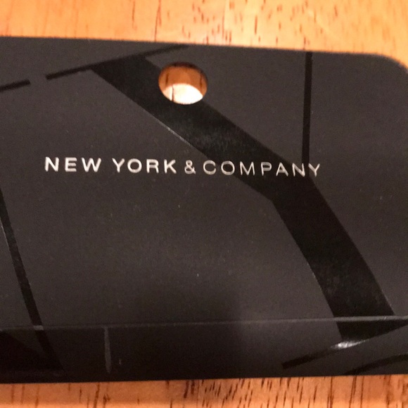 New York and company necklace - Picture 3 of 4